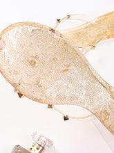 Chanclas de patchwork con remaches de perla